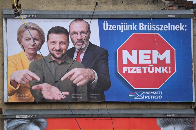Orbanas perrinkimo siekia skleisdamas antiukrainietišką žinią