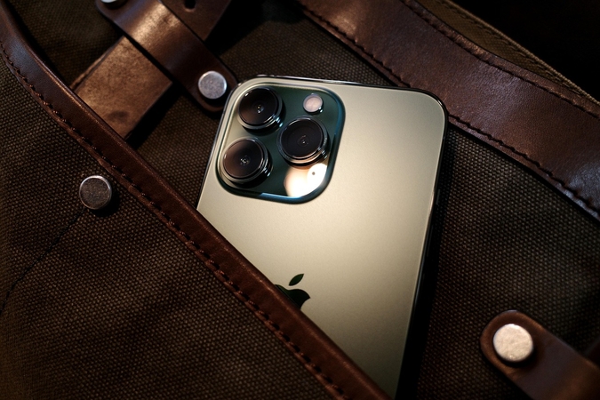Kaune du asmenys iš vyro pagrobė mobilųjį telefoną „Iphone“