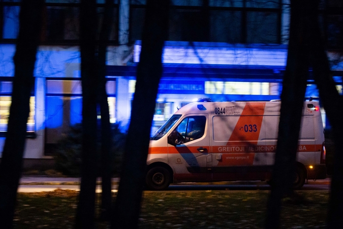 Ligoninėje mirė darbe nualpęs ir galvą susižalojęs vyras