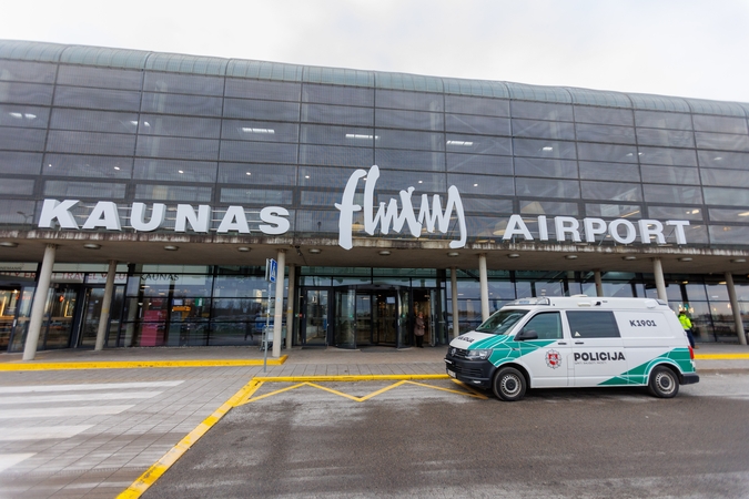 Pasprukti nepavyko: Kauno oro uoste sulaikytas ieškomas vyras