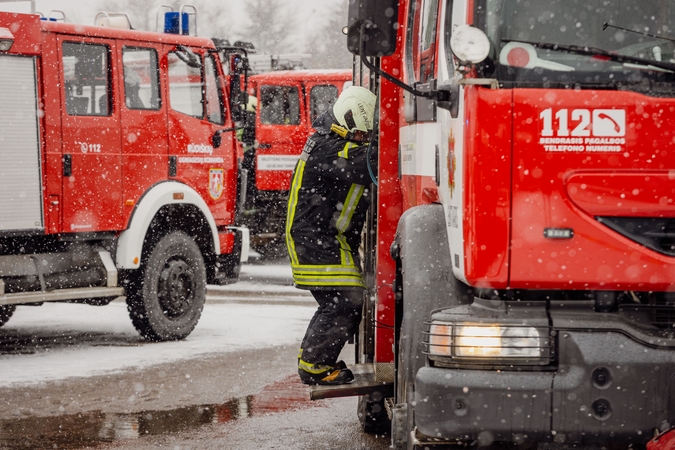 Ugniagesiai įspėjo – šios klaidos baigiasi gaisrais