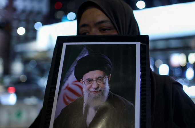 Irano diplomatas: Khamenei įpėdinis gali būti išrinktas per dvi dienas
