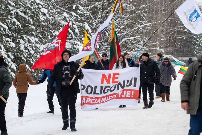 Vaikšnoras apie valdančiųjų nesutarimus dėl Kapčiamiesčio poligono: kariuomenė padarė, ką galėjo