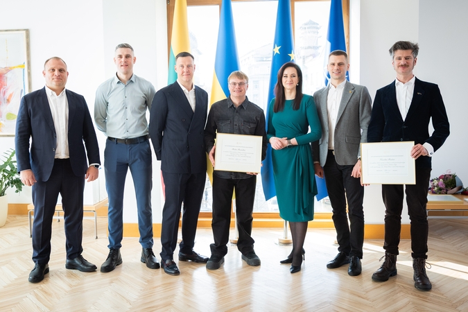Vyriausybėje apdovanoti Dakaro ralio dalyviai
