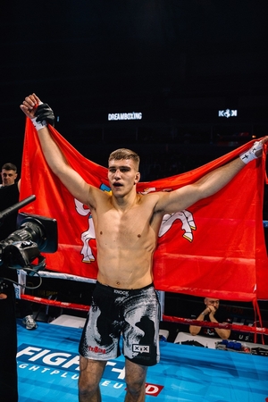 Artėjant „MMA Bushido 101“ turnyrui Adomas Razma pasiruošęs džiuginti Vilniaus sirgalius