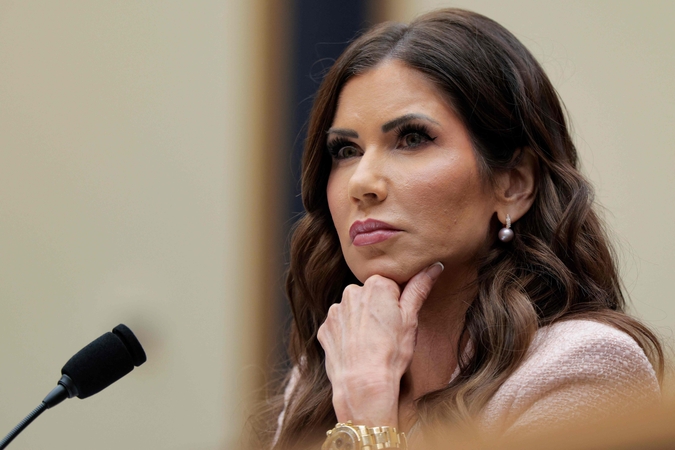 Donaldas Trumpas atleidžia Kristi Noem iš Saugumo departamento vadovės posto