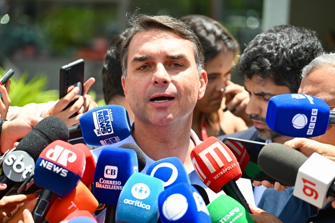 Jairo Bolsonaro sūnus: įkalintas buvęs Brazilijos lyderis paguldytas į ligoninę