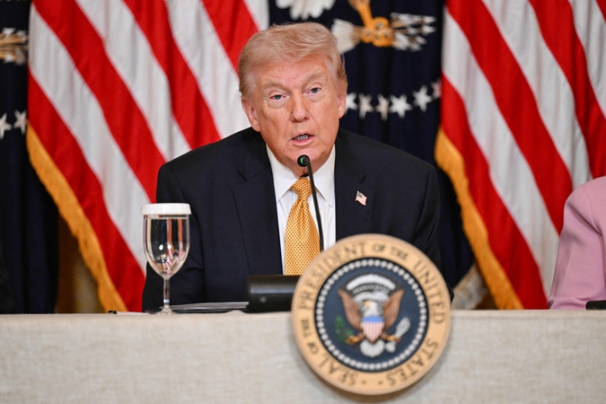 Donaldas Trumpas: kai kurios šalys nenori padėti JAV Hormūzo sąsiauryje
