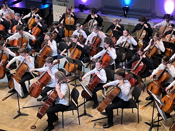 Gausa: festivalis greitai išaugo kamerines erdves – šiandien jo dalyvius ir žiūrovus vos talpina Kauno filharmonijos Didžioji salė.