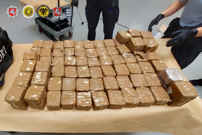 Policijos smūgis tarptautinei narkomafijai: į Daniją atgabeno pusę tonos hašišo
