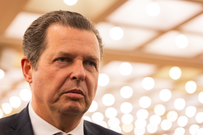 Glaustai: prokuratūra pradėjo tyrimą dėl Gedvilo, LB vadovu prezidentas siūlo palikti Šimkų