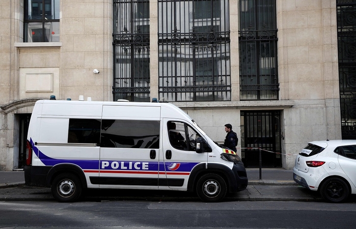 Pareigūnai sutrukdė susprogdinti bombą prie JAV banko Paryžiuje