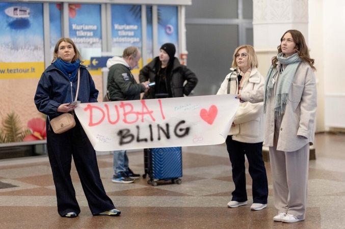 Evakuaciniu skrydžiu iš Dubajaus penktadienį planuojama grąžinti apie 100 Lietuvos piliečių 