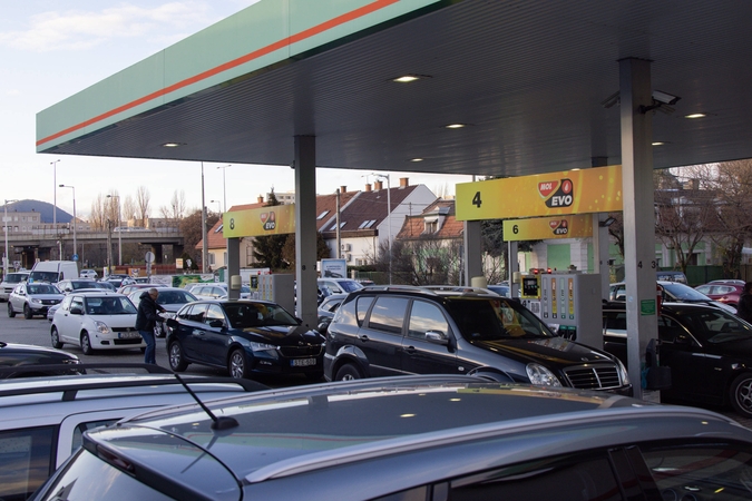Vengrija ir Kroatija degalinėms įveda kainų „lubas“