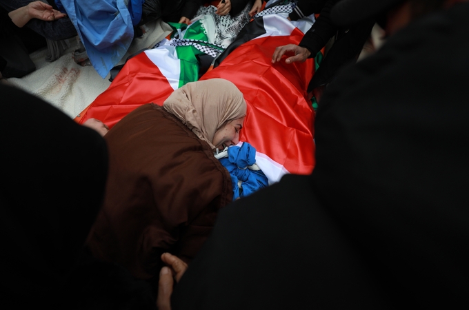 Palestiniečių pareigūnai: Vakarų Krante Izraelio kariai nužudė du vaikus ir jų tėvus