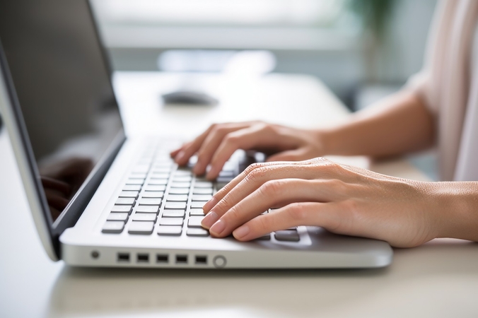 Už neteisėtą informacijos apie privatų asmens gyvenimą rinkimą nuteista buvusi socialinė darbuotoja