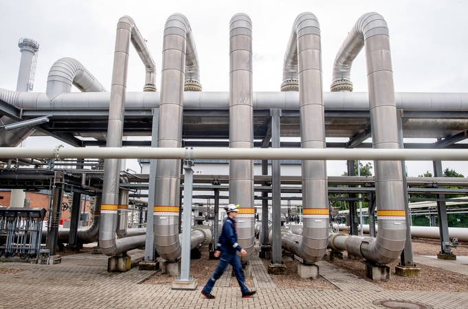 Gamtinių dujų kainos Europoje šoktelėjo 50 procentų