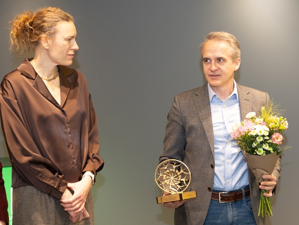  Susitikimas: Lietuvos „Fair Play“ komiteto prezidentė A. Skujytė ir „Metų kilnaus poelgio“ laureatas A. Vaitiekus pasidalijo mintimis apie nesavanaudiškus pavyzdžius sporte ir gyvenime.