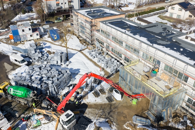 Planai: Domeikavos pradinės mokyklos statybą baigti ketinama iki rugsėjo.