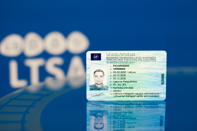 Priminimas: LTSA ragina pramoginių laivų laivavedžius neatidėlioti ir pasikeisti senuosius popierinius dokumentus į plastikines korteles.
