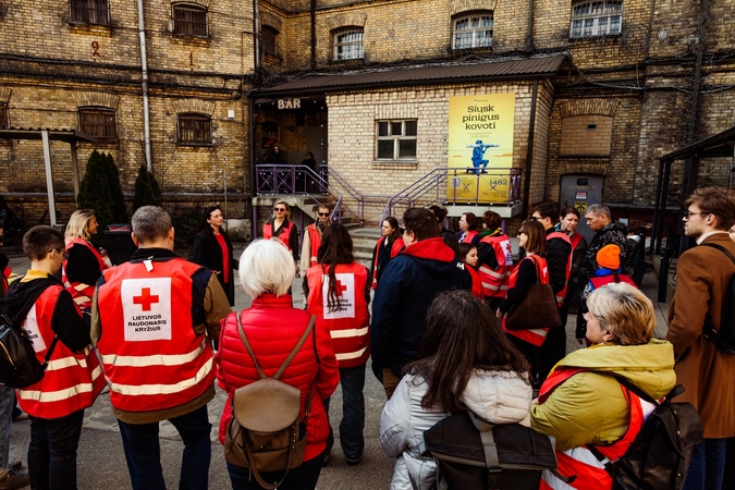 Susidomėjimas: susitikimų metu dalyviai užduoda daug įvairių klausimų apie pasiruošimą pavojams.