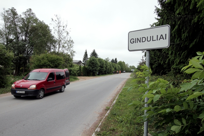 Skųs: gyvenvietėje siautėjantiems jaunuoliams vietiniai nusprendę kviesti.