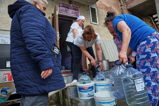 Po Rusijos smūgio Moldovoje tūkstančiams žmonių nutrauktas vandens tiekimas