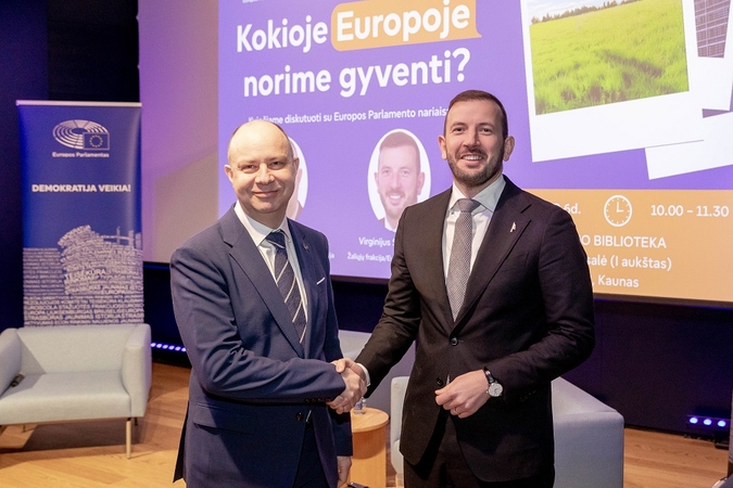 Diskusijos: A. Veryga ir V. Sinkevičius viešėjo Kaune ir dalyvavo diskusijose su visuomene.