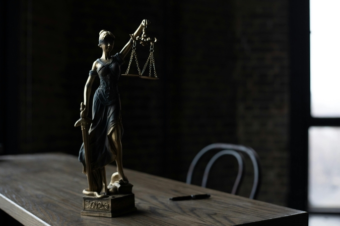 Patalpų valymo įmonių vadovų sukčiavimo byla – teisme: apgaulingai tvarkė apskaitą ir vengė įmokų
