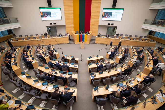 Seimas nusprendė: užsieniečiams teisė balsuoti išlieka