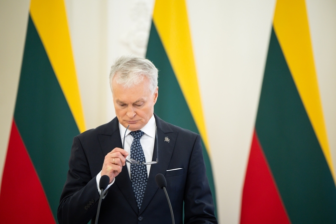 Prezidentas: degalų kainos „lubas“ įveda tos valstybės, kuriose „ant nosies“ rinkimai