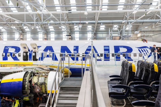 „Ryanair“ plečiasi: ieškos daugiau nei 150 naujų darbuotojų