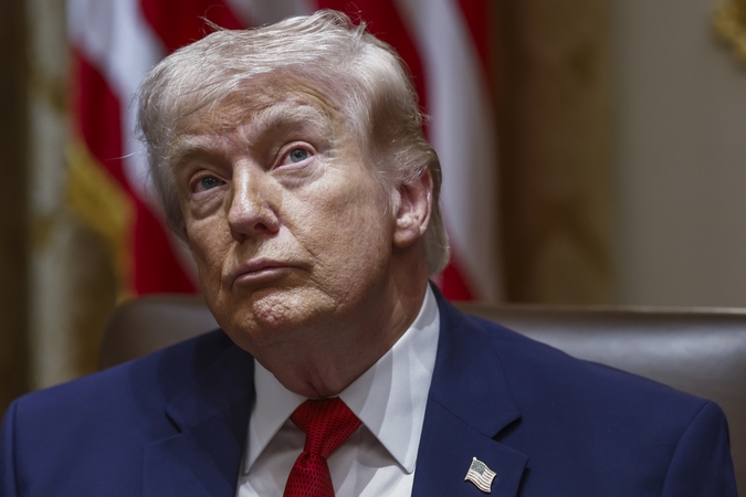 Donaldas Trumpas: vienas iš pasirinkimų būtų perimti Irano naftą