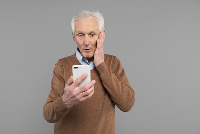 Per programėlę „WhatsApp“ patikėjo apgaviko melu ir atidavė 30 tūkst. eurų