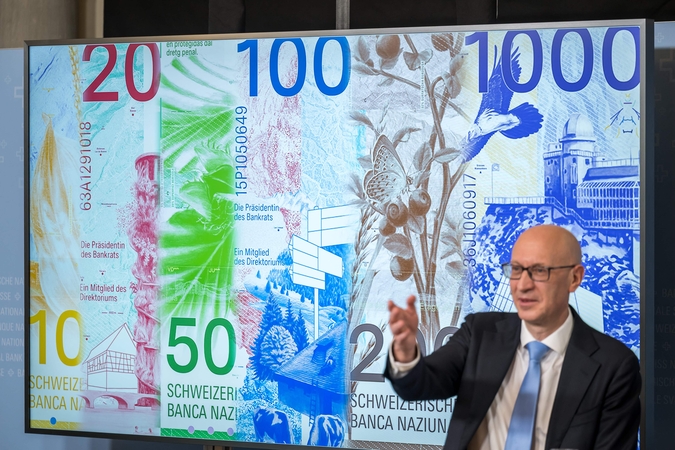 Šveicarijoje pristatyti naujo dizaino banknotai