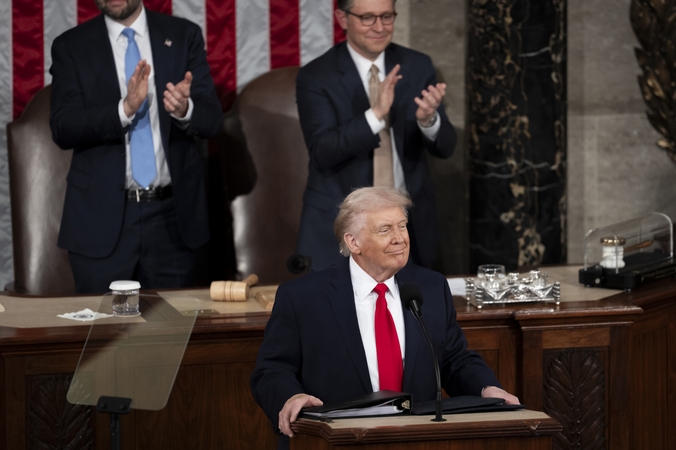 Donaldas Trumpas teigia remiantis kurdų puolimo Irane galimybę