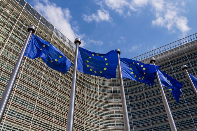 Europos Parlamentas pritarė migrantų deportacijos centrų steigimui už ES ribų