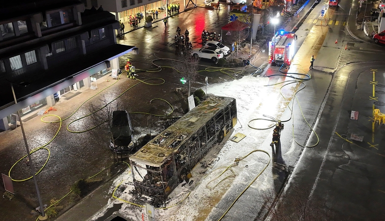 Kraupi tragedija: autobuse sudegė žmonės