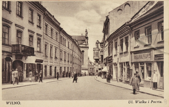 Fotografinis atvirukas su Didžiosios gatvės (dab. Pilies gatvės) vaizdu iš albumo „Album Wilna“. Iki 1939 m. 