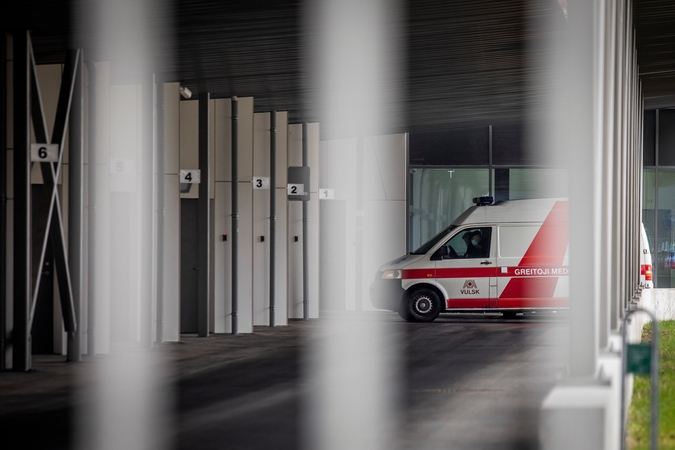 Vilniaus rajono įmonės dirbtuvėse – nelaimė: apdegė vyras