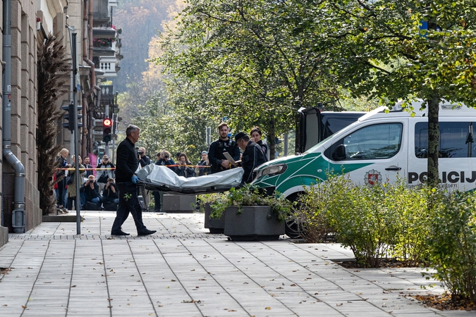 Sostinės centre advokatą nušovusiam vyrui siūlo taikyti priverstinį gydymą