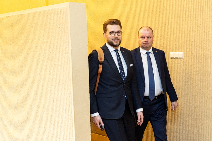Lukas Savickas (kairėje) ir Saulius Skvernelis