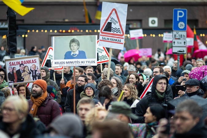 Gynėjai: prie Seimo, kaip ir pernai gruodį, žmonės kviečiami ateiti ginti laisvo žodžio. Naujos pataisos kelia riziką, todėl protesto tonas gali būti stiprus.
