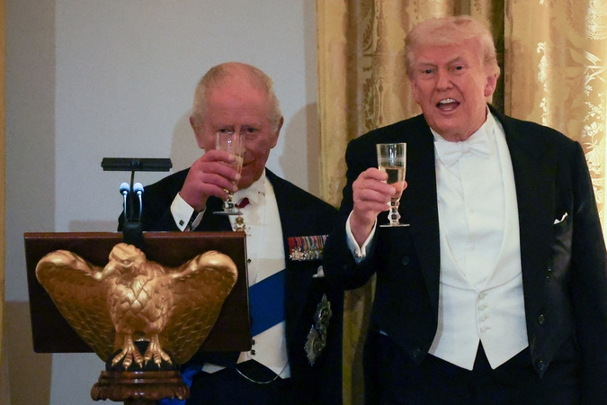 Nepaisydami įtampos dėl Irano, Trumpas ir karalius Charlesas III pabrėžė ryšius