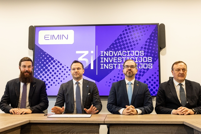 Pasirašymas dėl greitesnių sprendimų, skirtų oro erdvės grėsmėms neutralizuoti