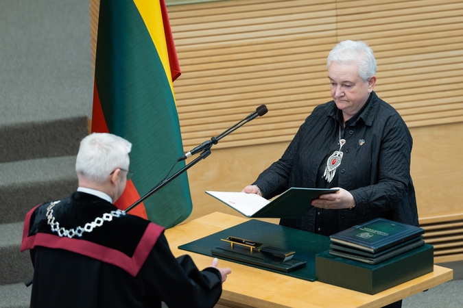 Seime prisiekė Vilija Targamadzė