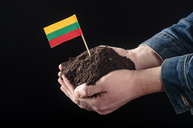 Šiemet valstybinės žemės parduota už 2,5 mln. eurų – 2 proc. daugiau nei pernai