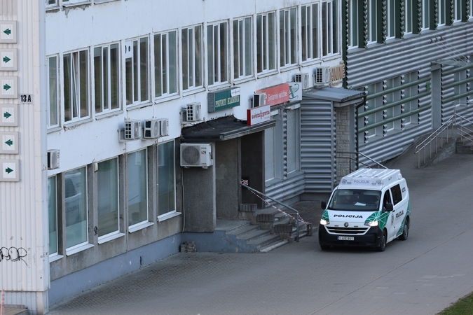V. Krėvės prospekto pastate rastas vyro lavonas