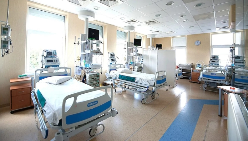 Jauno vyro būklė tapo labai sunki, gydymas paprastame skyriuje  tapo nebeįmanomas ir pacientas skubiai perkeltas į Kardiologinės reanimacijos ir intensyviosios terapijos skyrių.