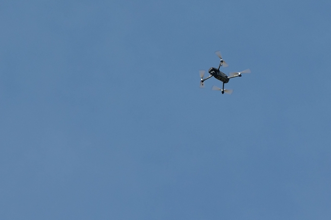 Draudžiamose zonose skraidė dronai: sulaikyti du juos valdę asmenys